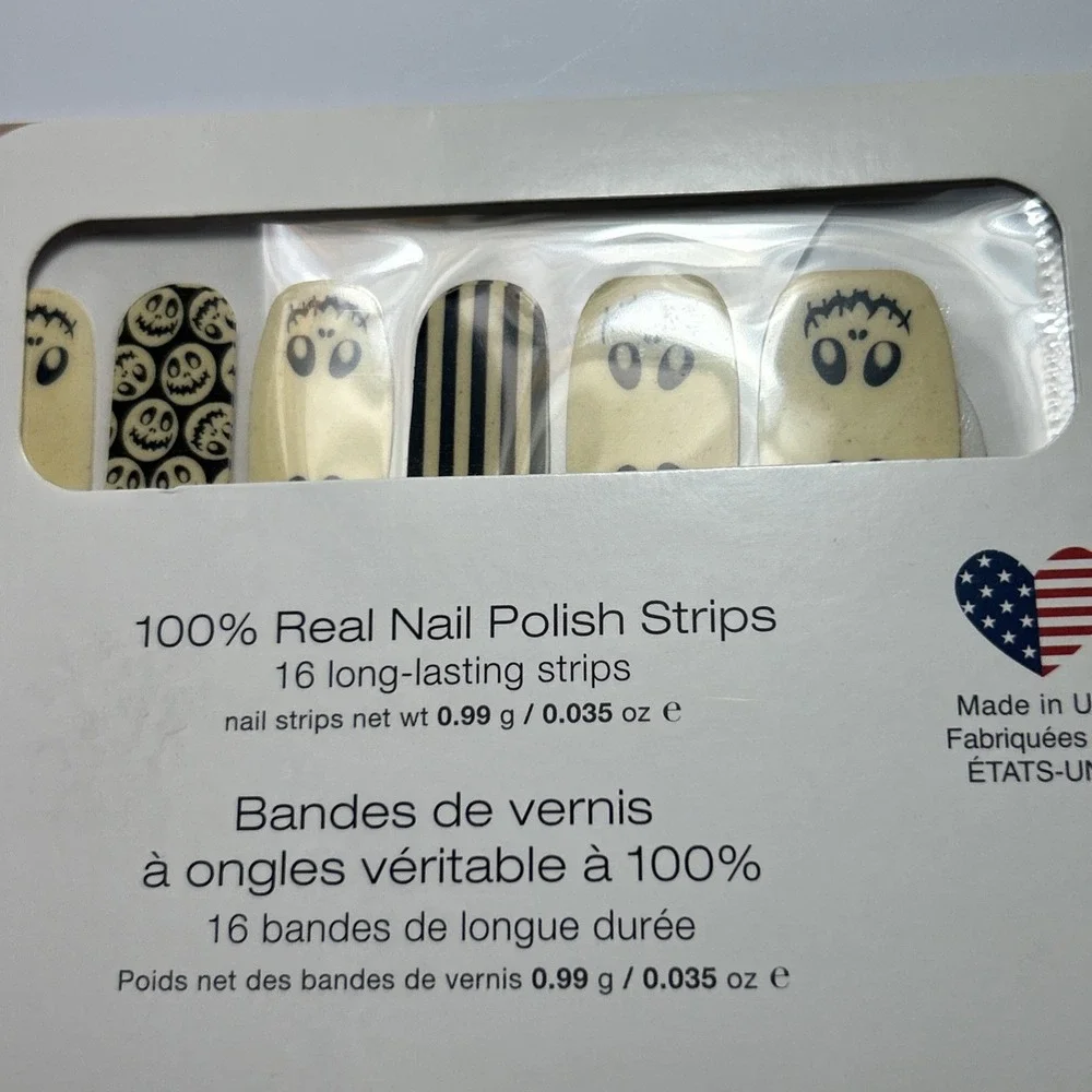Color Street Nail Polish Strips Boo Crew Glow In the Dark Halloween